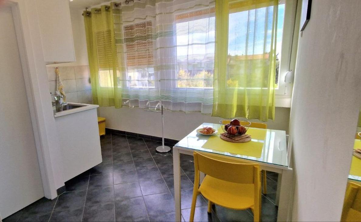 Apartments Zvone Сплит Экстерьер фото